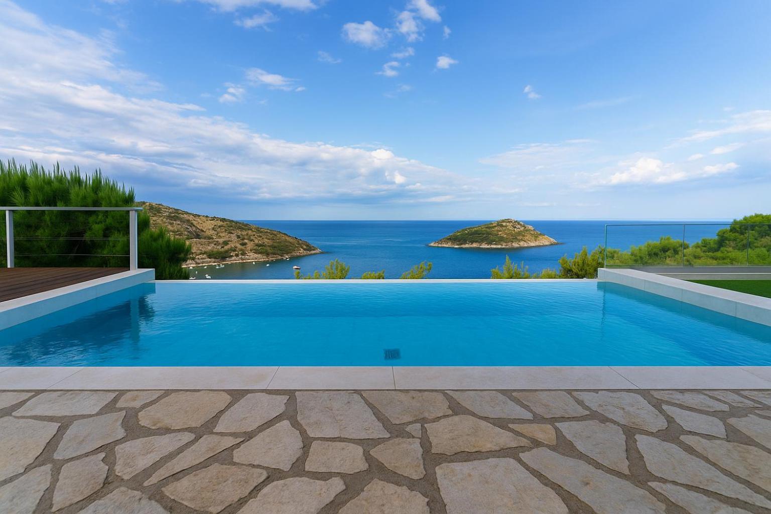 Coastal Paradise Found - Komis' Private Pool Retreat 아기오스니콜라우스 외부 사진