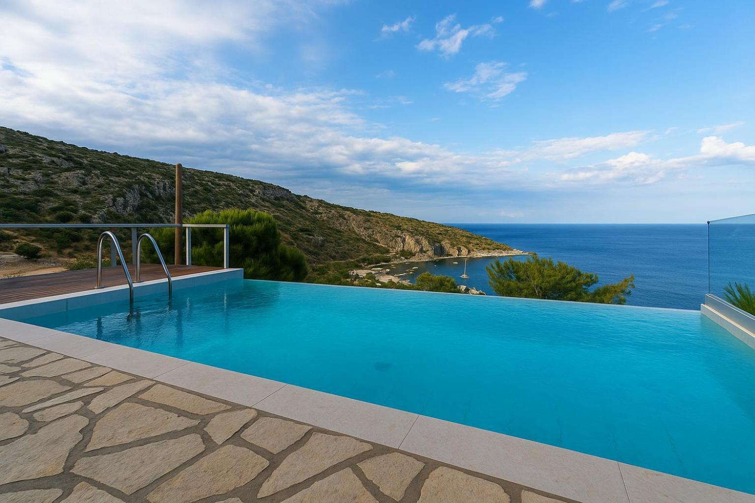 Coastal Paradise Found - Komis' Private Pool Retreat 아기오스니콜라우스 외부 사진