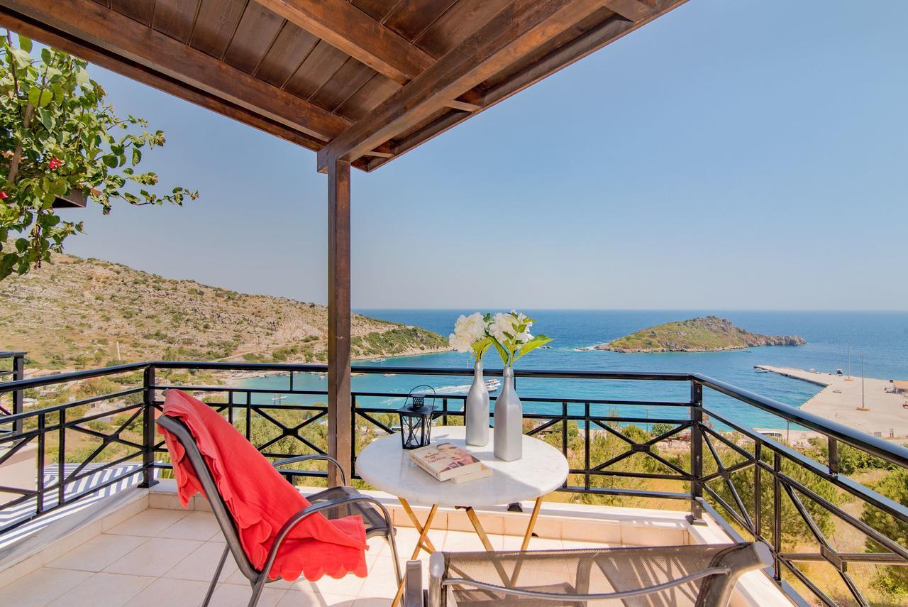 Coastal Paradise Found - Komis' Private Pool Retreat 아기오스니콜라우스 외부 사진